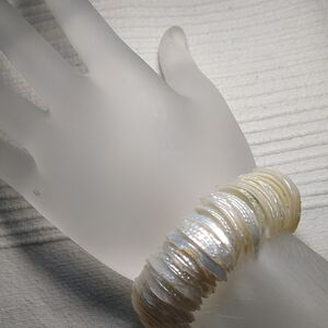 Vacation Ready!  Abalone/Mother Of Pearl Shell Shimmer Stretchy Bracelet